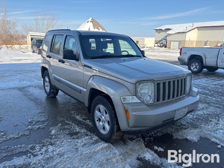 jeep-liberty-sport-image-3