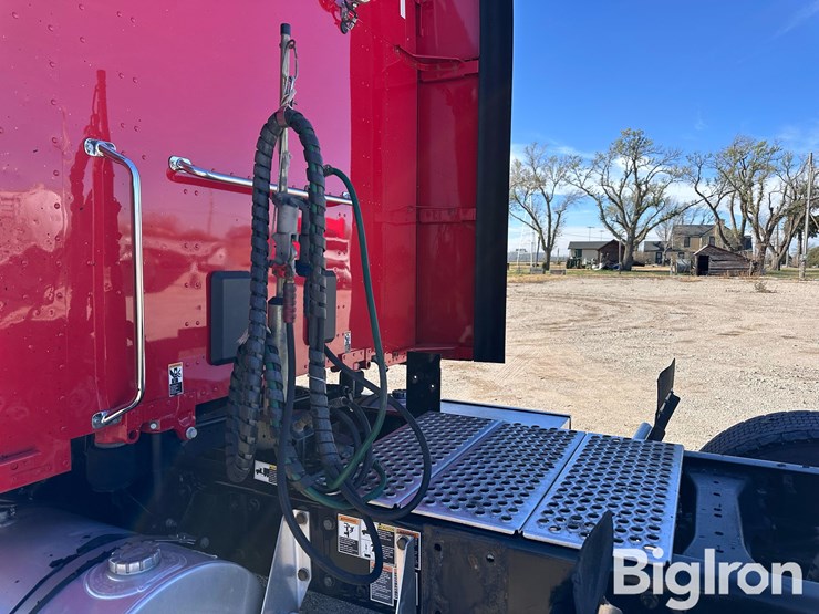 kenworth-t680-image-16