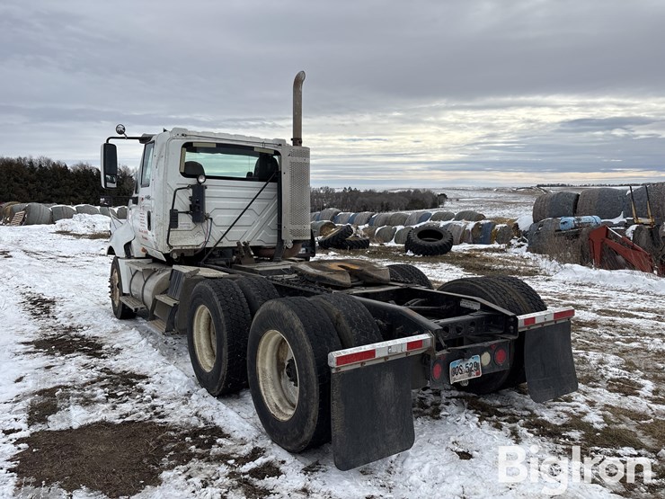 2011-international-prostar-image-7