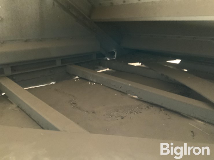 timpte-super-hopper-bottom-image-13