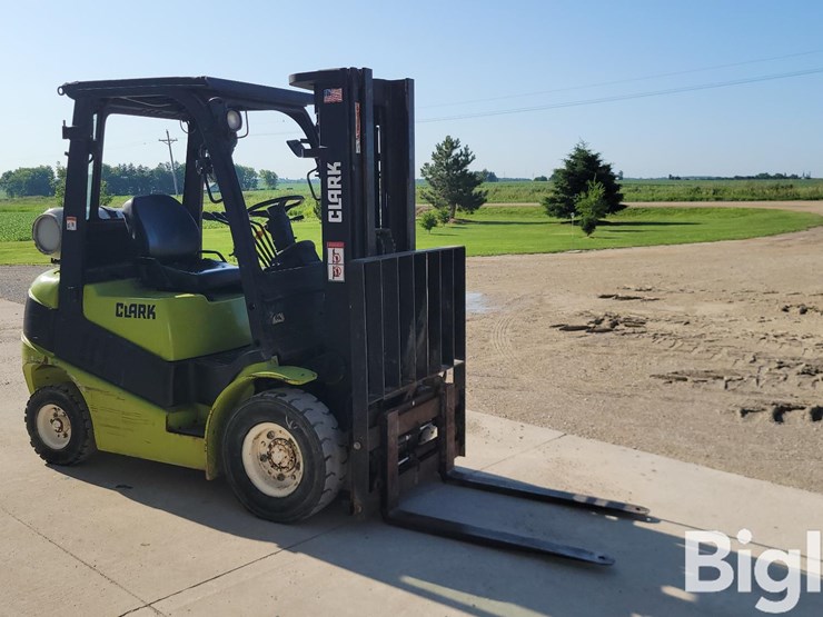 clark-c25l-image-3