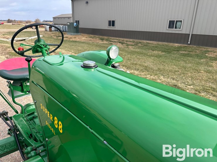 oliver-super-88-image-20