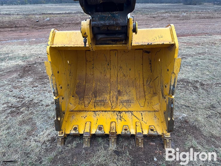 komatsu-pc210-lc-10-image-13