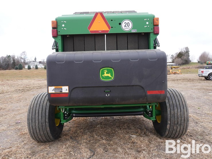 2024-john-deere-561m-image-6