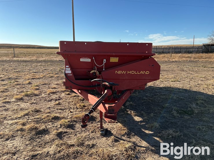 new-holland-155-image-2