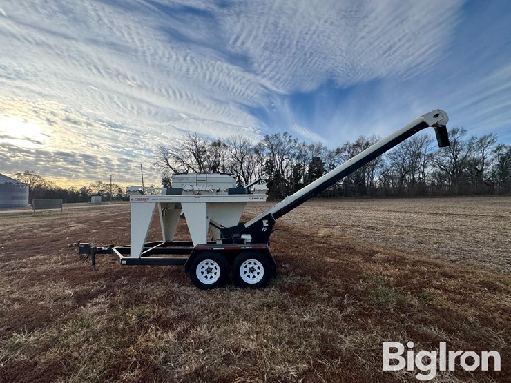 titan-trailer-image-9