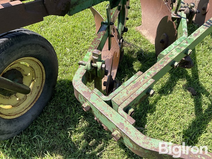 john-deere-7-image-11