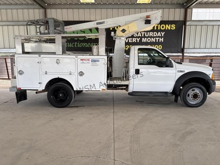 2006-ford-f450-image-1