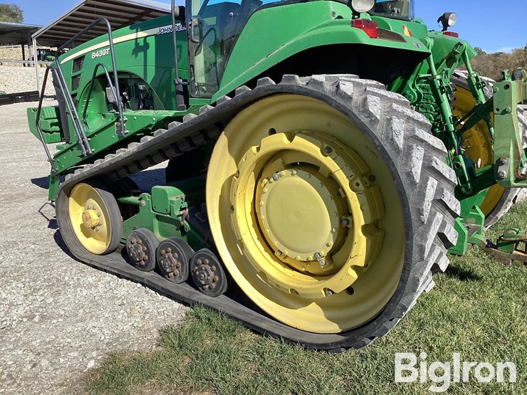 john-deere-8430t-image-18