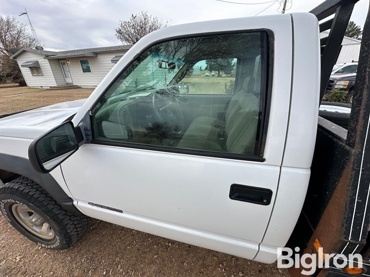 1999-chevrolet-2500-image-17