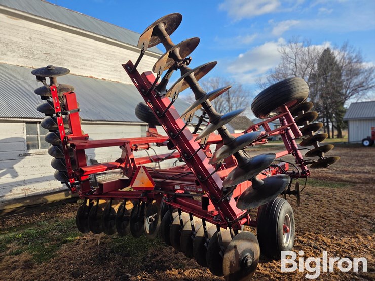 case-ih-3900-image-5