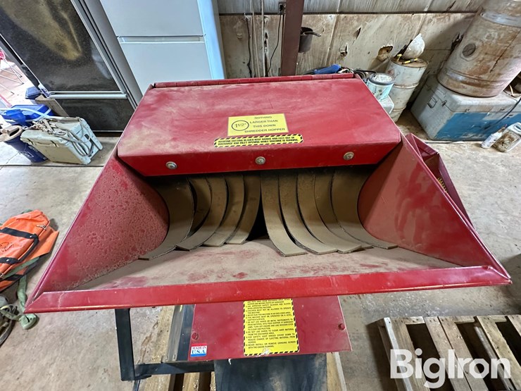 mackissic-tpb-183-wood-chipper-image-9