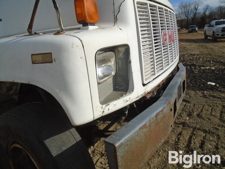 gmc-topkick-image-11