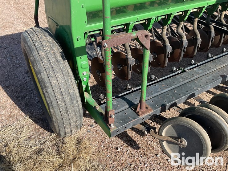 john-deere-8200-image-19