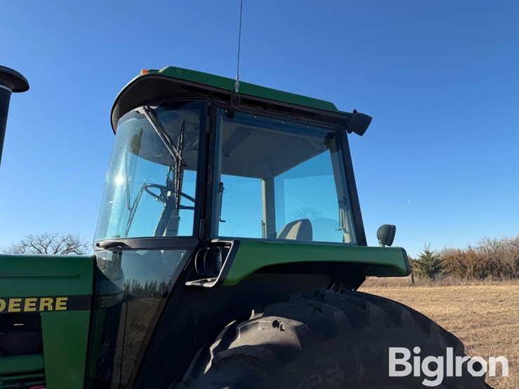 john-deere-4455-image-13