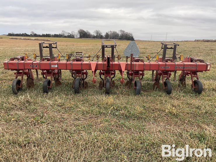 case-ih-184-image-2