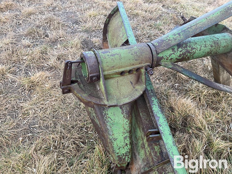 john-deere-80-image-15