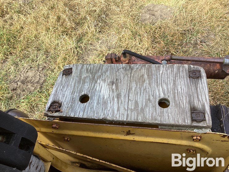 international-t6-image-17