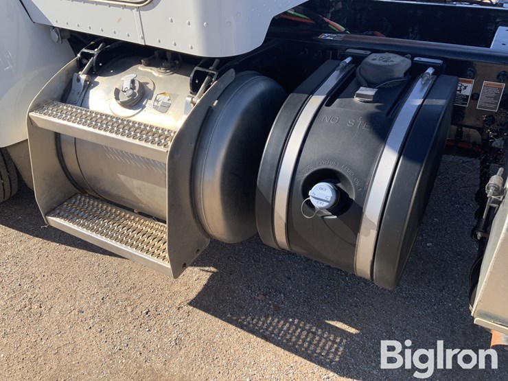 peterbilt-337-image-10