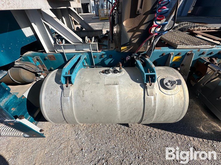 peterbilt-377-image-20