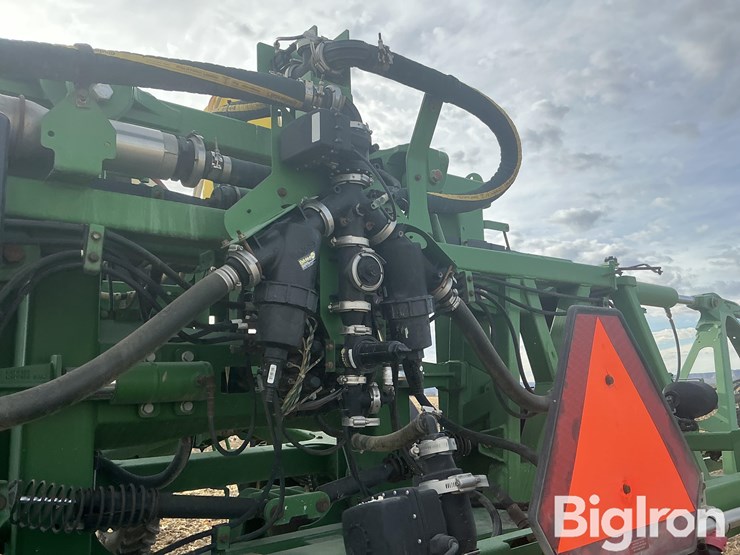 john-deere-r4038-image-14