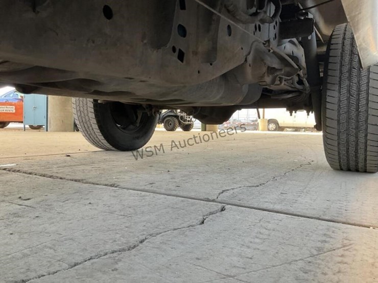 2010-ford-f150-image-25