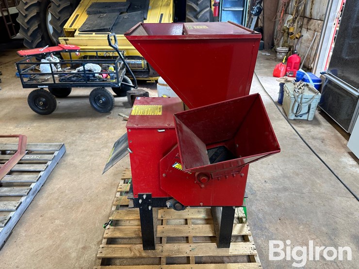 mackissic-tpb-183-wood-chipper-image-6