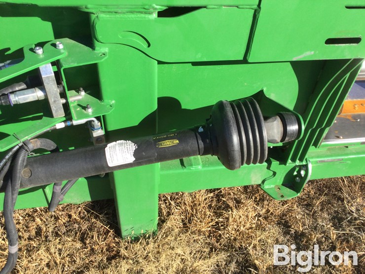 2020-john-deere-716c-image-10