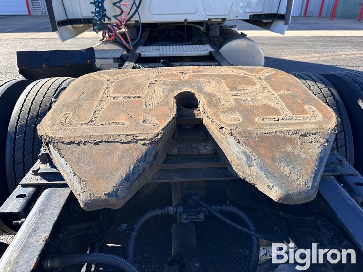 2016-international-prostar-image-16