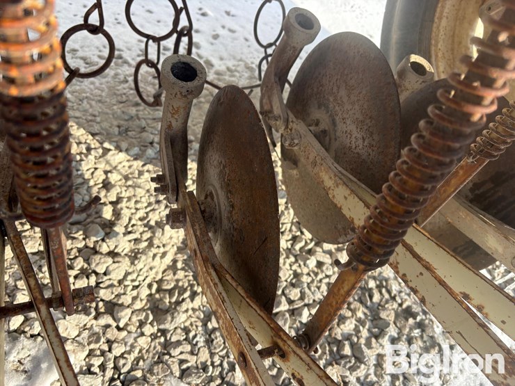 international-510-image-15