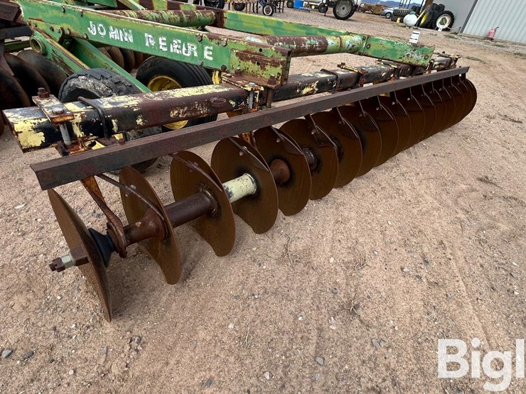 john-deere-t0340-offset-breaking-disk-harrow-image-13