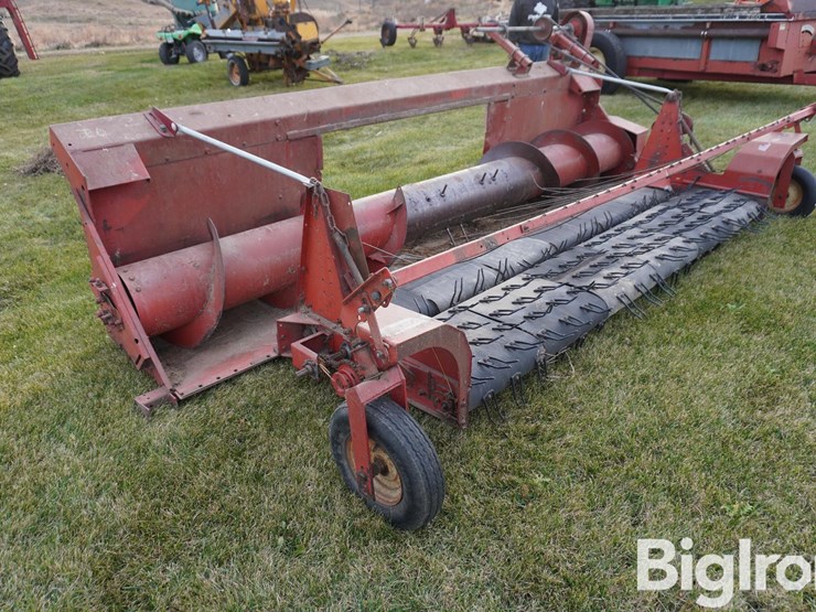 international-810-13-image-3