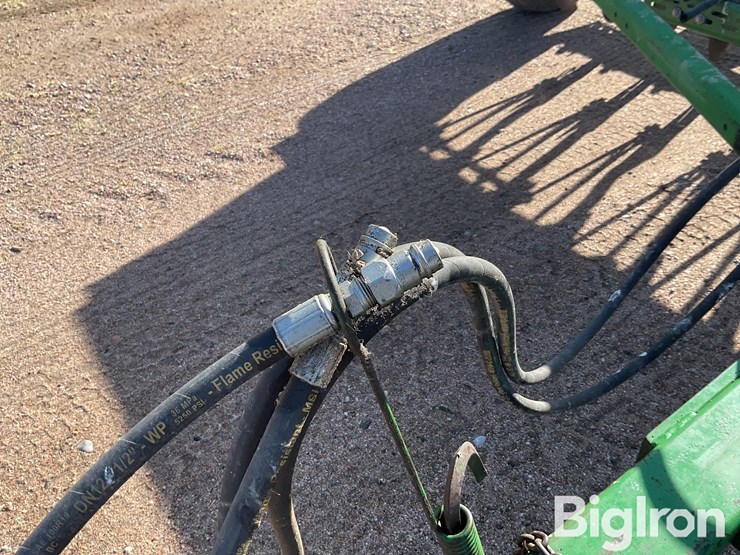 john-deere-8200-image-10