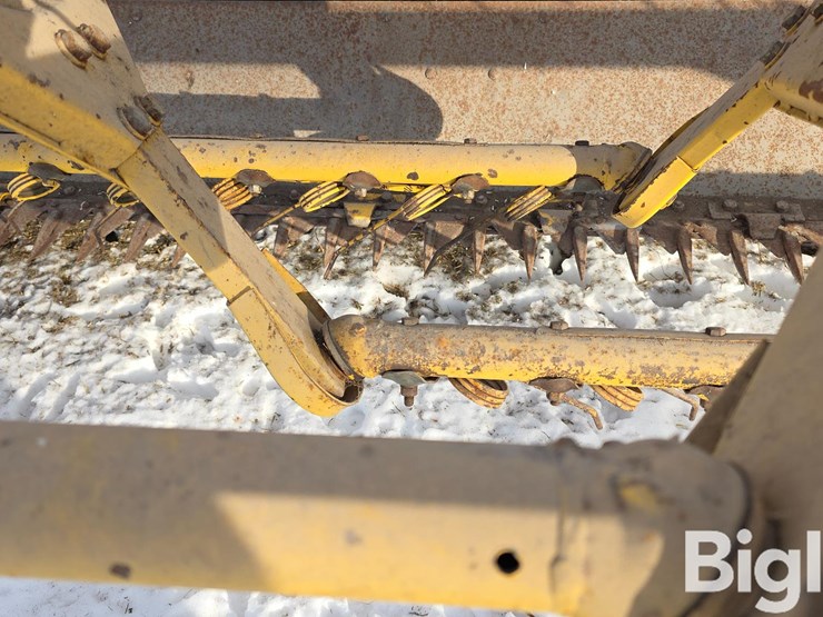 new-holland-499-image-17