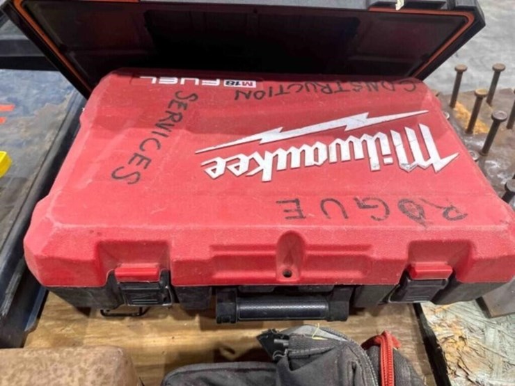 empty-tool-cases-&-tool-bags-image-3