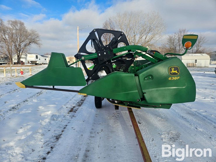john-deere-630f-image-11