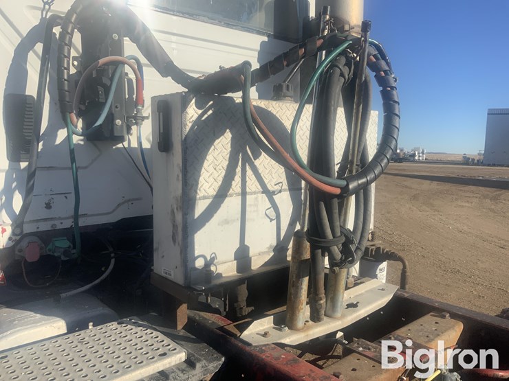 international-8600-image-18