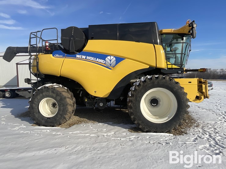 new-holland-cr8090-image-4
