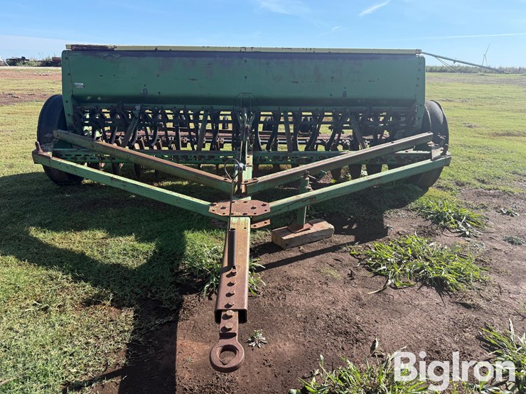 john-deere-8200-image-2