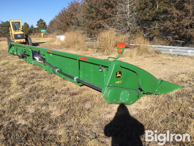 2020-john-deere-716c-image-4