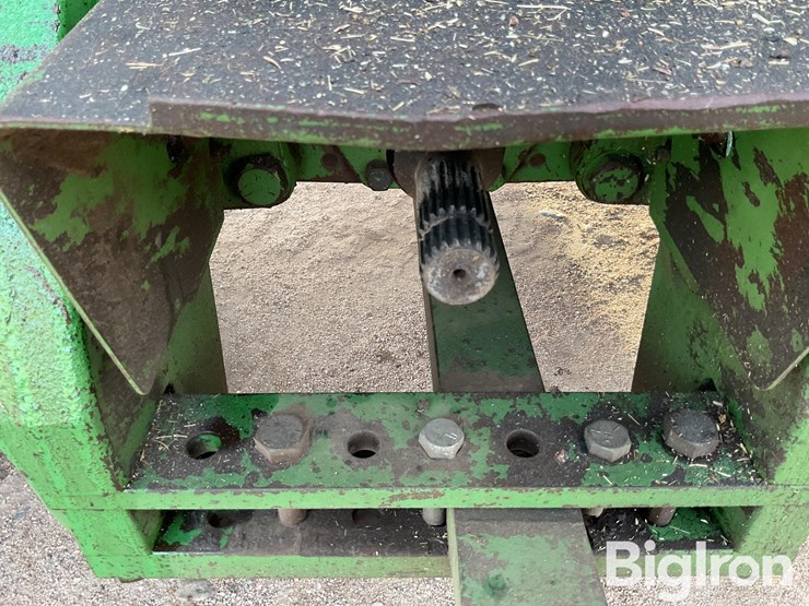 john-deere-8440-image-10