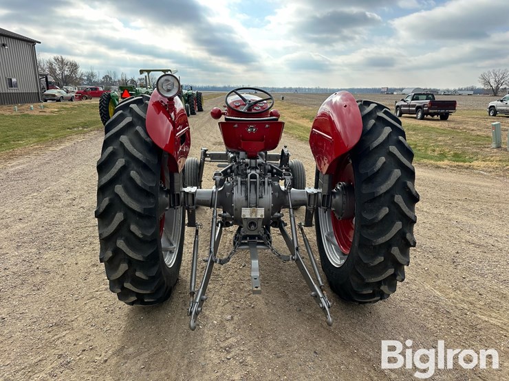massey-ferguson-65-image-6