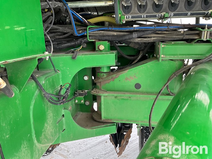 2010-john-deere-1770nt-image-14