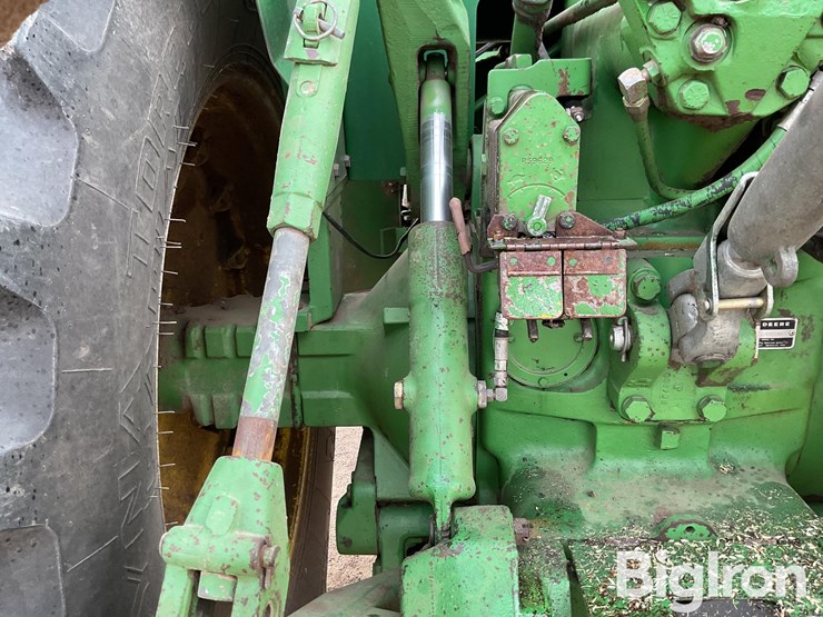 john-deere-8440-image-11