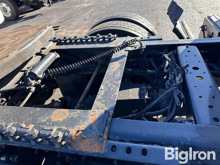 2016-international-prostar-image-18