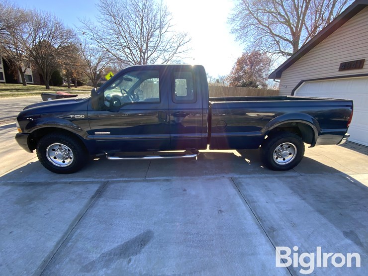 ford-f250-xlt-image-8
