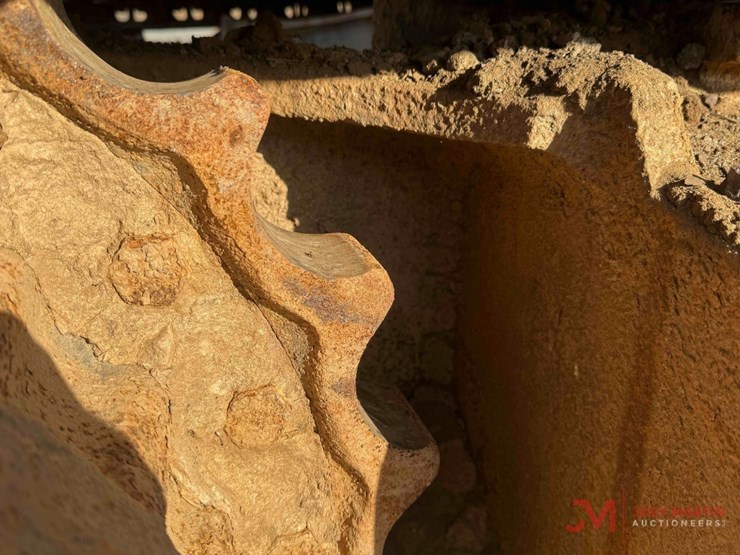 komatsu-pc300-image-23