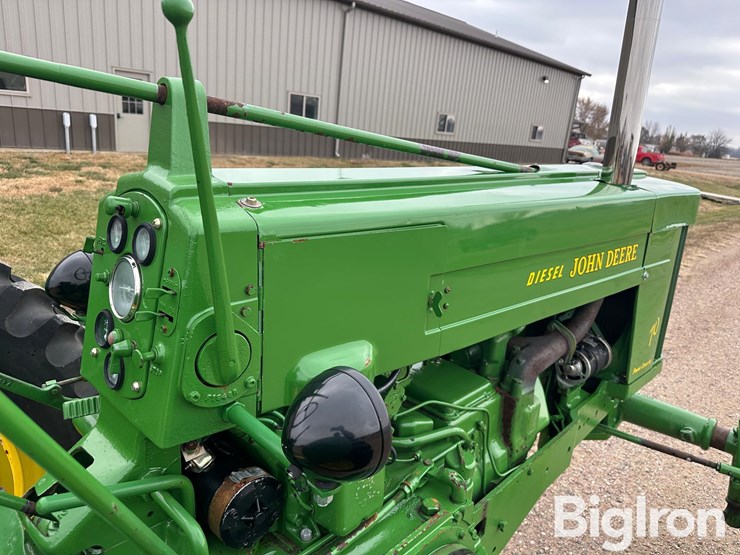 john-deere-70-image-18