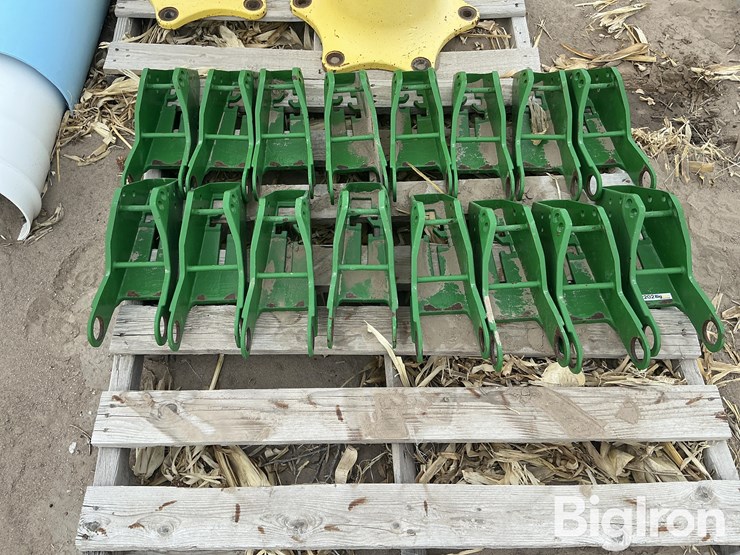 john-deere-16-image-2