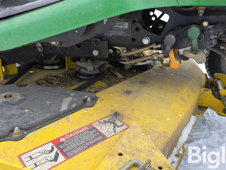 john-deere-x720-image-9